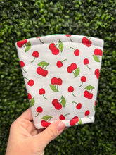 Load image into Gallery viewer, Cherry Leaf 🍒